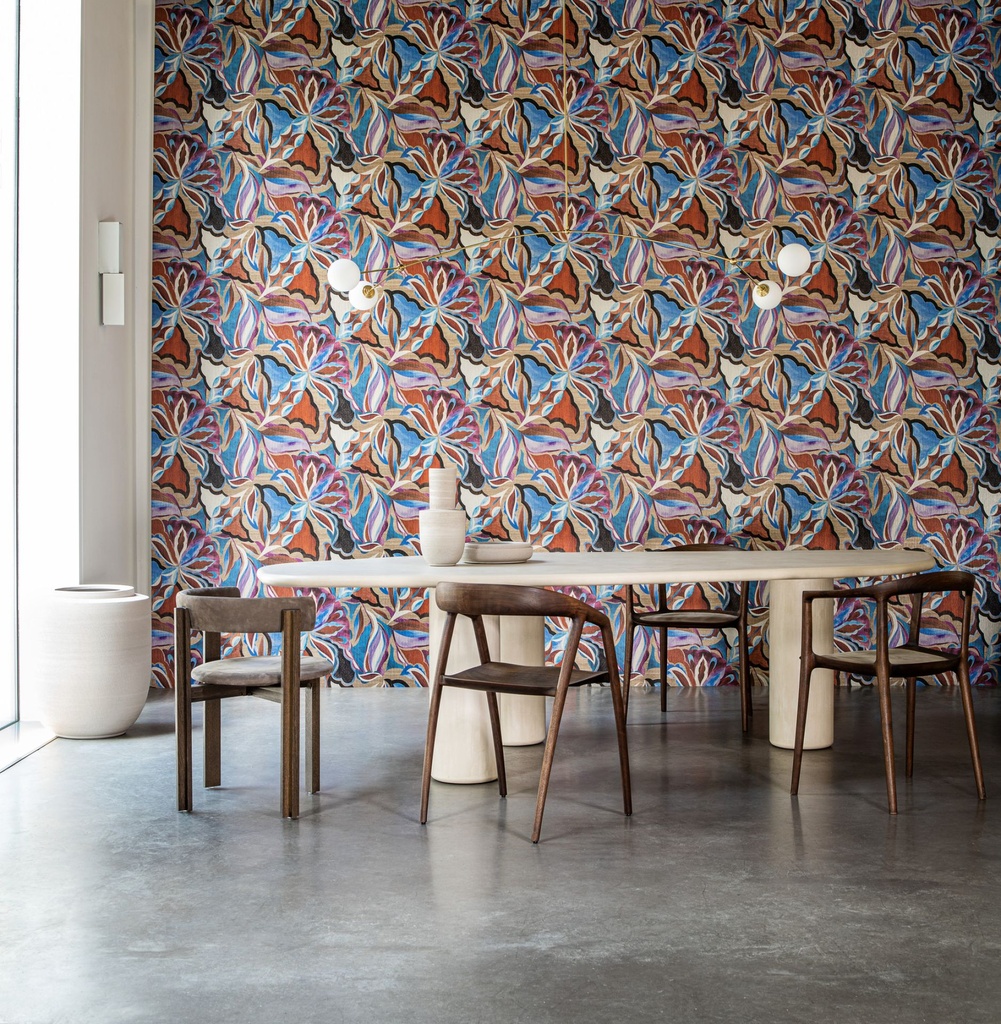 EssentialsTangram_Myriad_24102_1_Roomshot_Web_LR-fullscreen.jpg