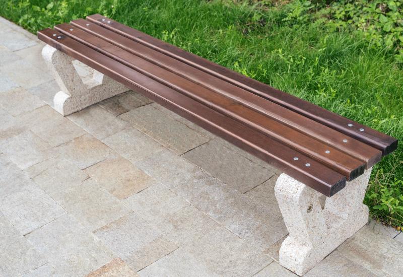 ETE Pictures CONCRETE BENCH 110 EFF97E1C-9FE7-11E1-5B7A-1522AFBACCA0.jpg