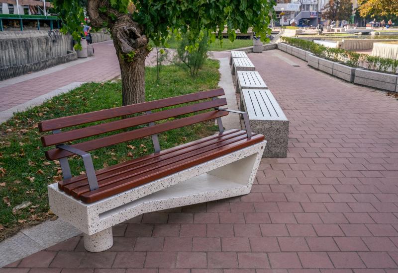 ETE Pictures CONCRETE BENCH 120 608192A0-A673-32A0-B46B-86A1732540A1.jpg
